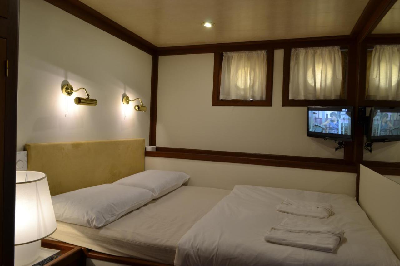 Dvi Marije Hotel Palermo Ngoại thất bức ảnh